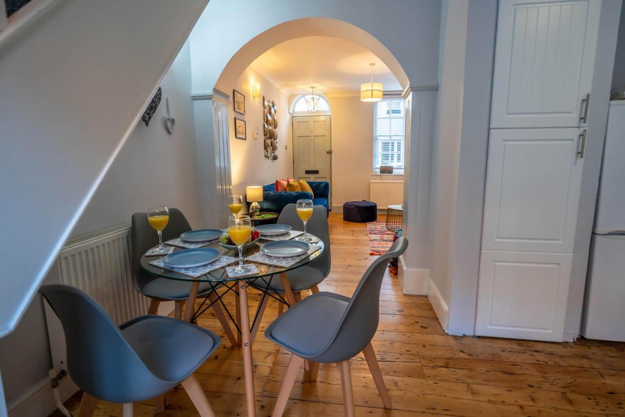 Two Bedroom House In Canterbury City Centre Exterior photo